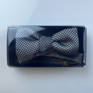 Tommy Hilfiger Adjustable All Silk Bow Tie S83-15